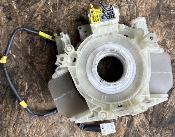 255608H700 NISSAN купить в Запорожье