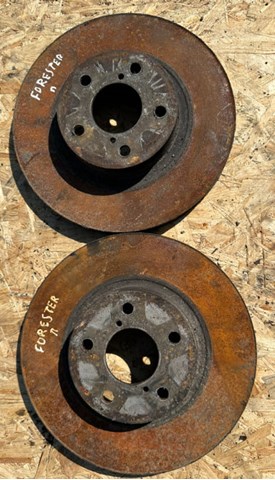 Передний тормозной диск 26300AE070 SUBARU