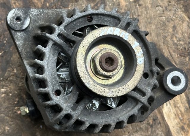 Генератор 270600J040 TOYOTA