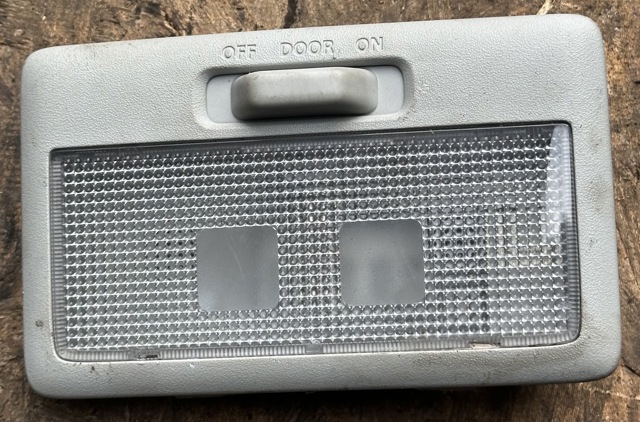 Плафон освещения кабины 3621063J016GS SUZUKI