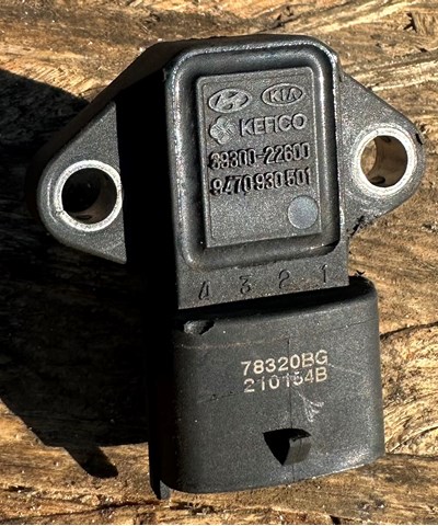 Датчик абсолютного давления в коллекторе 3930022600 HYUNDAI