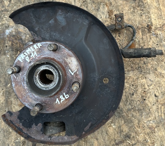 Цапфа передняя левая 400112J500 NISSAN