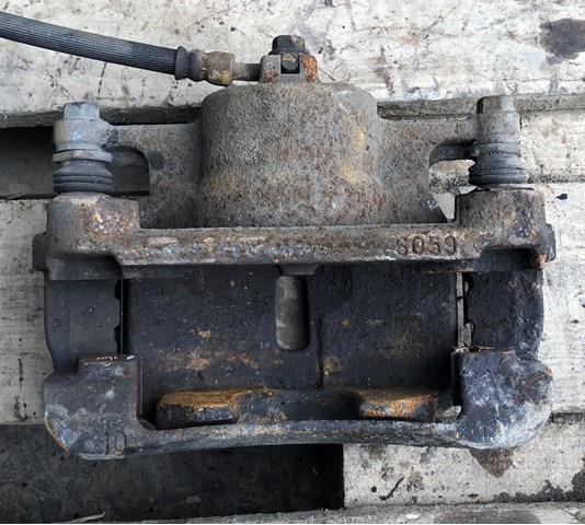 NISSAN 41011JD00A Суппорт тормозной передний левый в наличии Николаев