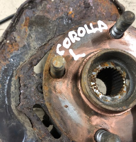 TOYOTA 4321219015 Цапфа (поворотный кулак) передний левый в наличии Тернополь