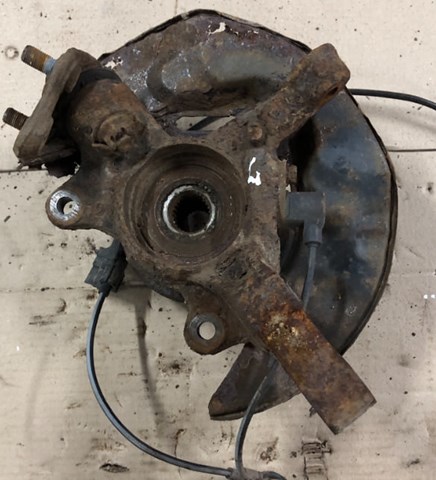 4321219015 TOYOTA Цапфа (поворотный кулак) передний левый купить в Одесса
