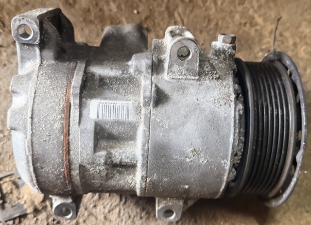 Компрессор кондиционера 4472601292 TOYOTA