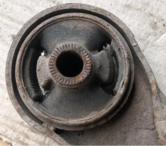 TOYOTA 4806802080 Рычаг передней подвески нижний правый в наличии Запорожье