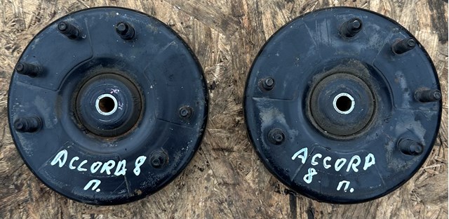 Опора левого переднего амортизатора 51676TA0A02 HONDA