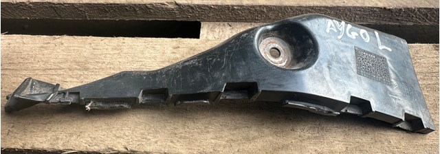 TOYOTA 525760H010 Кронштейн бампера заднего левый в наличии Черкассы