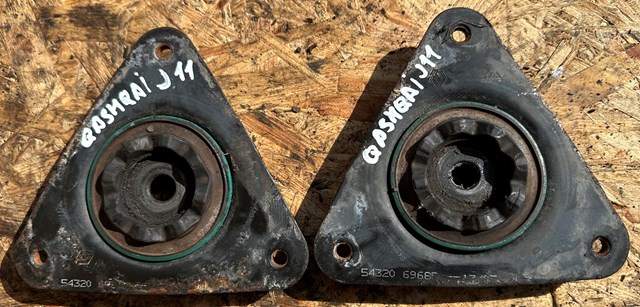 Опора передней стойки 543206968R NISSAN
