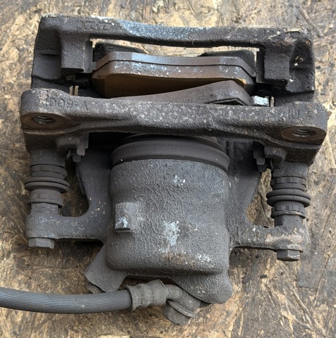 SUZUKI 5511062J10 Суппорт тормозной передний правый в наличии Сумы