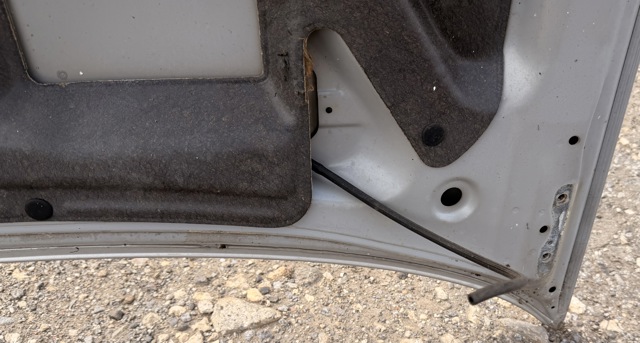 SUZUKI 5730054812 Капот в наличии Киев