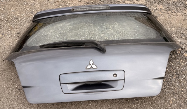 Дверь задняя багажная Mitsubishi Outlander 1