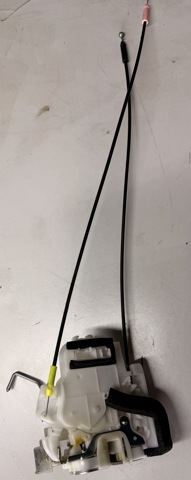 SUBARU 61032SC240 Замок передней правой двери в наличии Украина