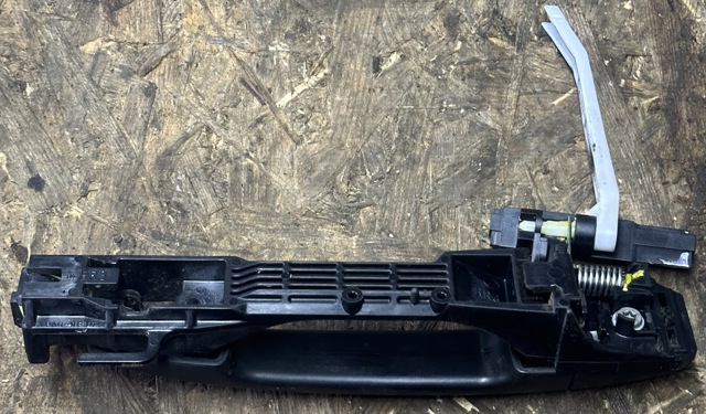 62142SC000 SUBARU Держатель наружной ручки двери задней правой купить в Каменское