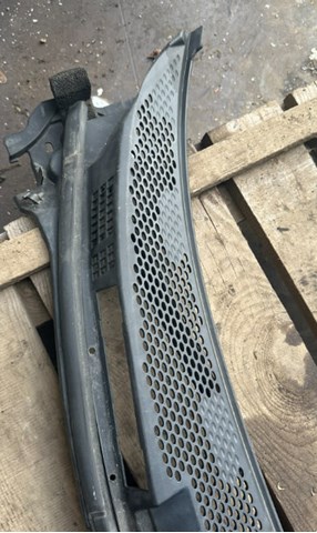 66862AX700 NISSAN Решетка дворников купить в Черкассы