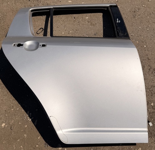 Дверь пассажирская задняя правая 6800362J00 SUZUKI