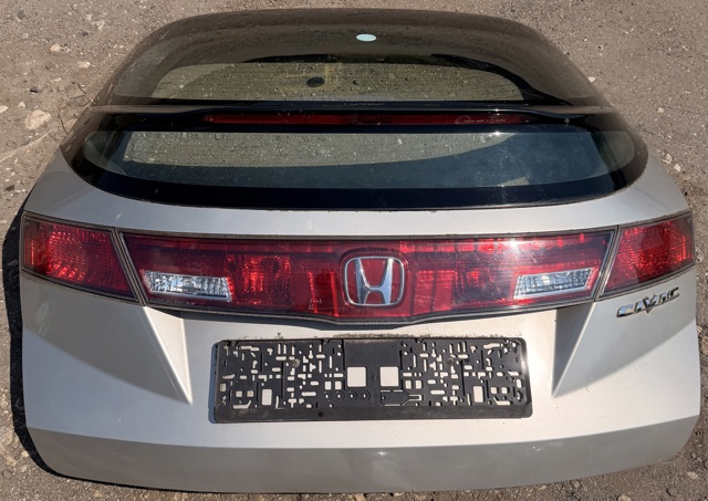 Задняя дверь 68100SMGE00ZZ HONDA
