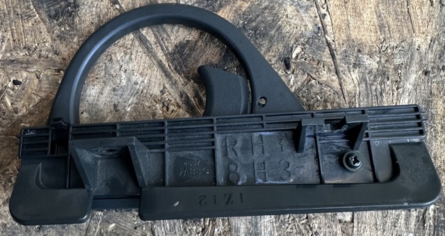 684308H300 NISSAN купить в Львов