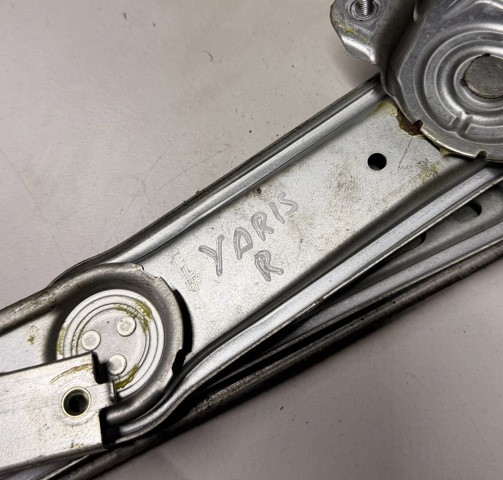 698100D010 TOYOTA Стеклоподъемник передней правой двери купить в Каменское