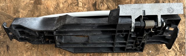 NISSAN 806104EA0A Держатель наружной ручки двери передней правой в наличии Хмельницкий