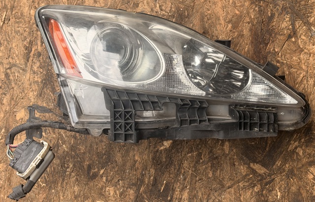 Основная фара - вставка 8114053230 TOYOTA