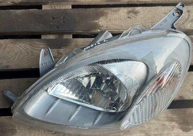 Вставка фары левой 811700D011 TOYOTA