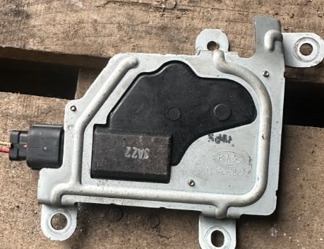HYUNDAI 812403E000CY Замок крышки багажника (двери 3/5-й задней) в наличии Винница