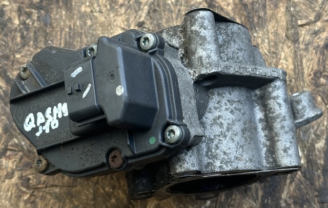 Клапан EGR системы рециркуляции отработавших газов 8200796674C NISSAN
