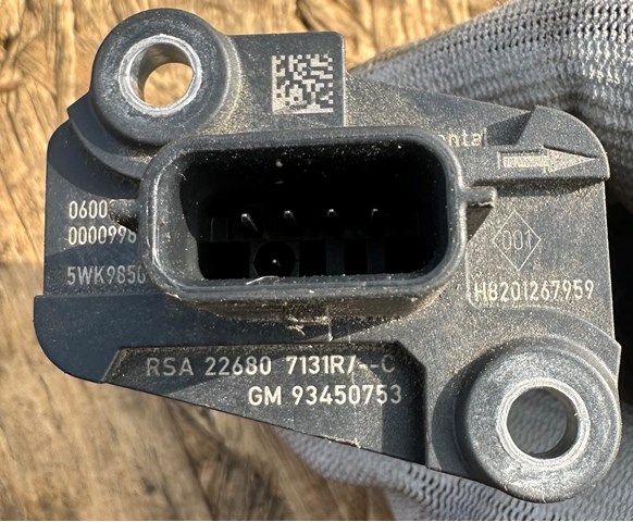 NISSAN 8201267959 ДМРВ в наличии Кривой Рог