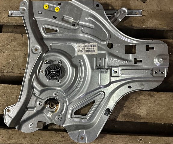 Механизм стеклоподъемника двери передней, правой 824022Y000 HYUNDAI