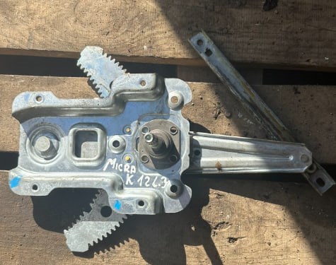 Механизм стеклоподъемника двери задней, левой 82721AX110 NISSAN