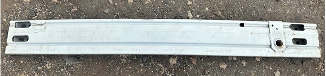 Балка бампера заднего 850304EA0A NISSAN
