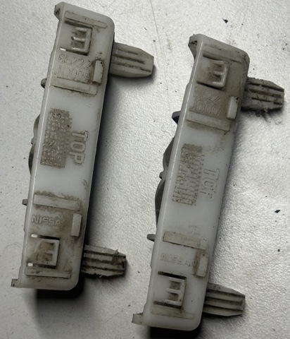 85222JD00A NISSAN Кронштейн бампера заднего купить в Ирпень