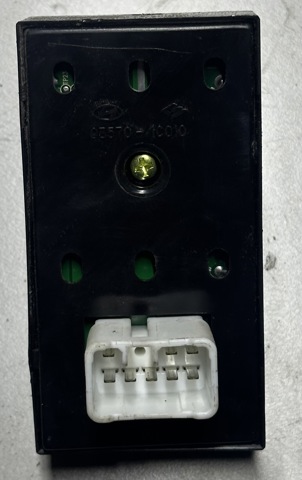 HYUNDAI 935701C230WK в наличии Харьков