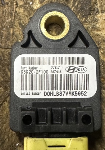 HYUNDAI 959202F100 в наличии Ирпень