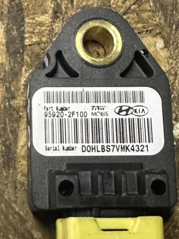 959202F100 HYUNDAI купить в Ужгород