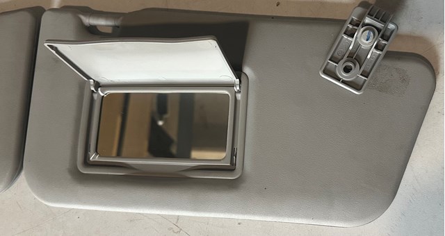 Козырек противосолнечный 96400AX210 NISSAN