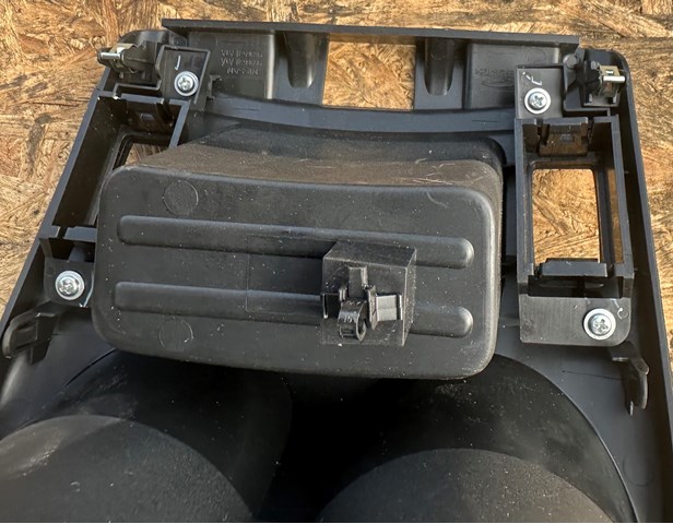 NISSAN 969664EA1A в наличии Запорожье