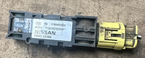 Датчик Айрбег передний 98582AX300 NISSAN
