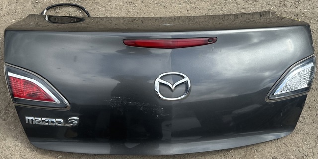 Крышка багажника BBY45261XD MAZDA