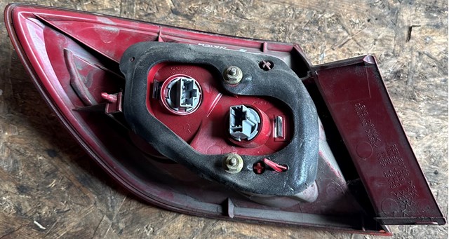 BP4K51150E MAZDA Фонарь задний правый внешний купить в Хмельницкий
