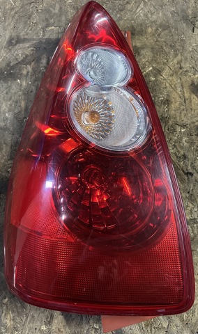 Задний левый стоп C23551160E MAZDA
