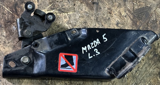 Ролик двери боковой/сдвижной, левый нижний C235732C0D MAZDA