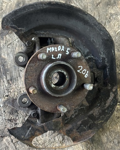 Кулак поворотный передний левый C23633031 MAZDA