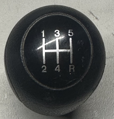 Ручка рычага коробки передач CC2946030C MAZDA