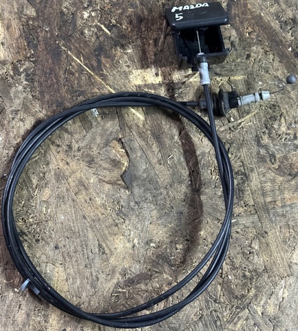 Трос капота (с ручкой) CC2956720 MAZDA