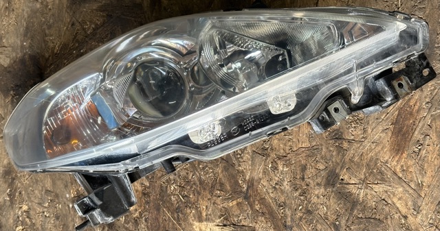 Правая блок фара CC30510K0D MAZDA