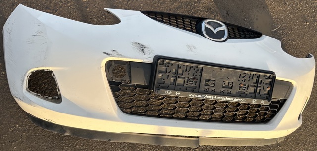 Бампер передний в сборе D65150031BAA MAZDA