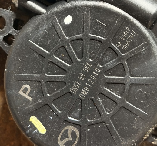 D6515958X MAZDA Мотор стеклоподъемника двери передней левой купить в Тернополь